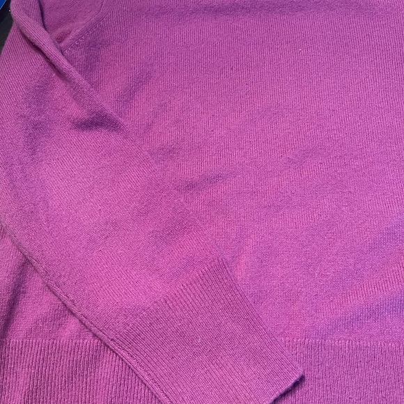 J crew cashmere purple sweater, size medium - Picture 3 of 4